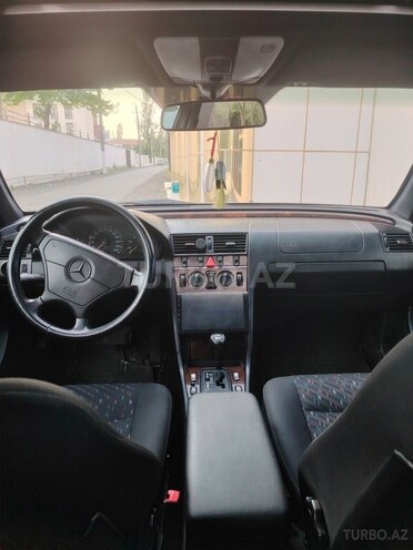 Mercedes C 200-5
