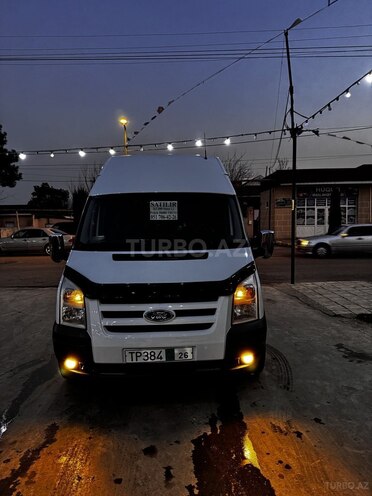 Ford Transit-1