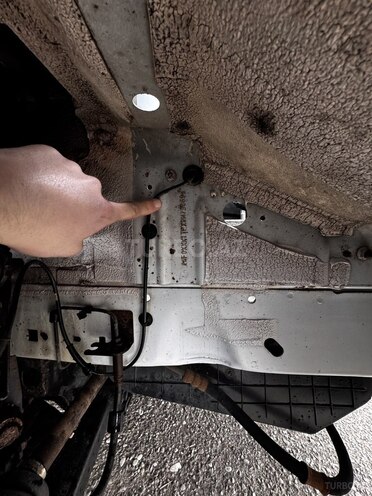 Ford Transit-9