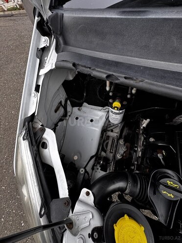 Ford Transit-10