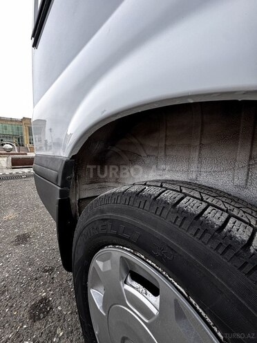 Ford Transit-8