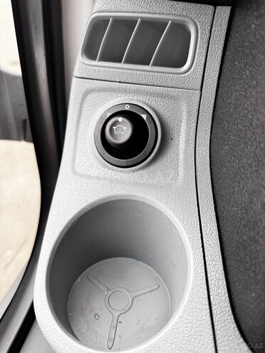 Ford Transit-12