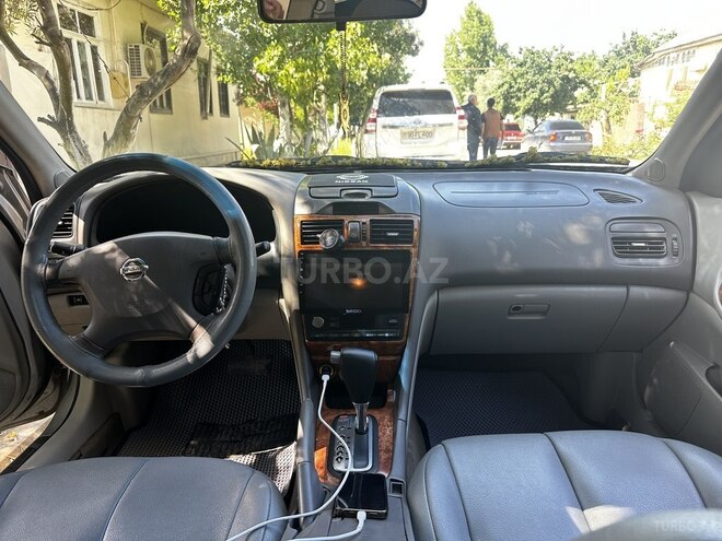 Nissan Maxima 2003, 490,000 km - 3.0 l - Salyan