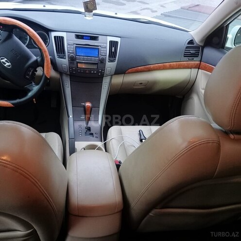 Hyundai Sonata-7