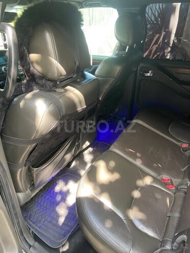 Nissan Pathfinder-5