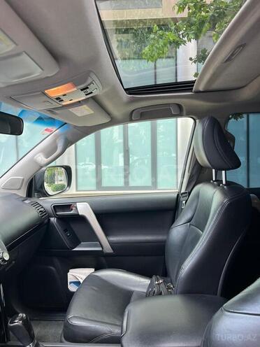Toyota Land Cruiser Prado-12