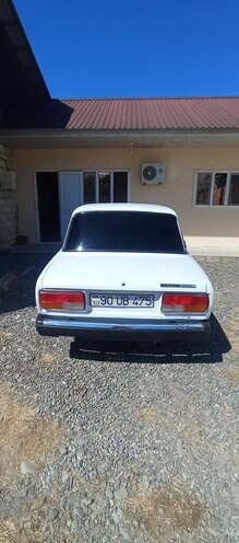 LADA (VAZ) 2107-2