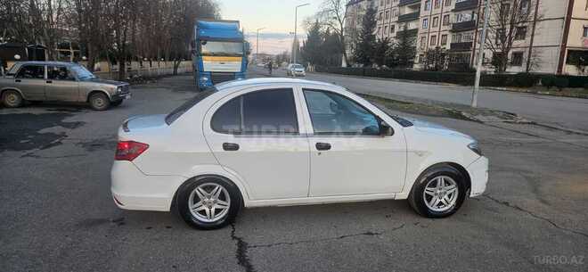 Saipa Saina-3