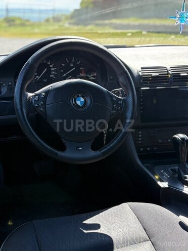 BMW 525-12