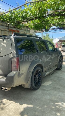 Nissan Pathfinder-9