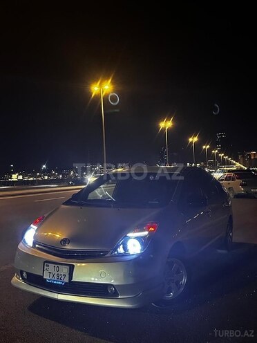 Toyota Prius-2