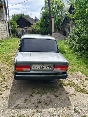 LADA (VAZ) 2107-2