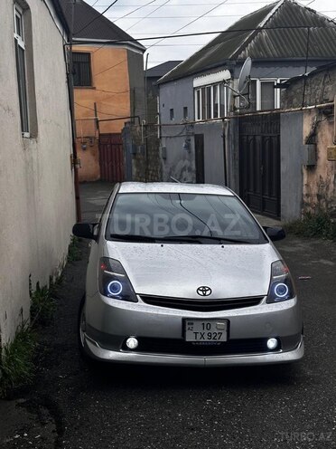 Toyota Prius-3