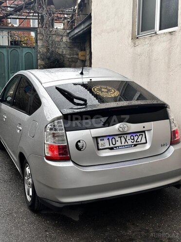 Toyota Prius-9