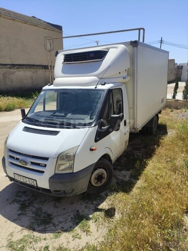 Ford Transit-7