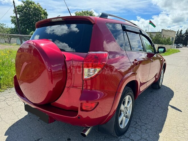 Toyota RAV4-4