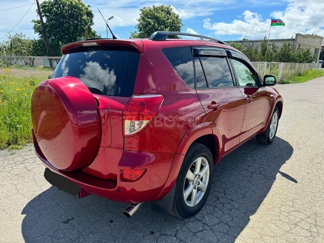 Toyota RAV4-9