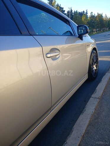 Toyota Prius-4