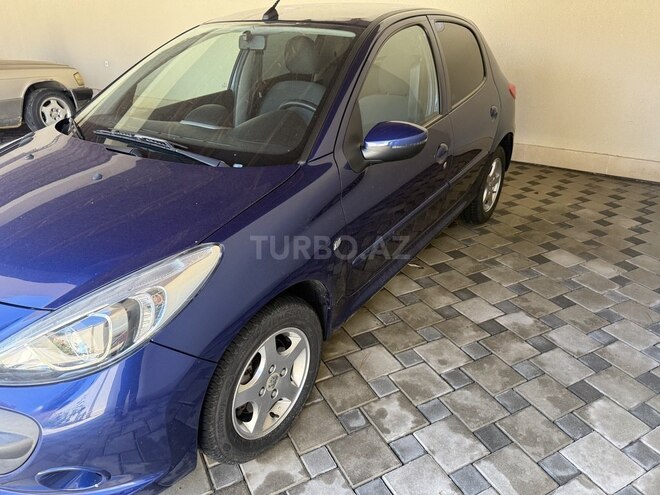 Peugeot 207i-5
