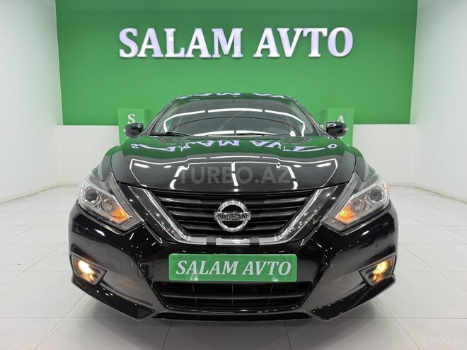 Nissan Altima-2