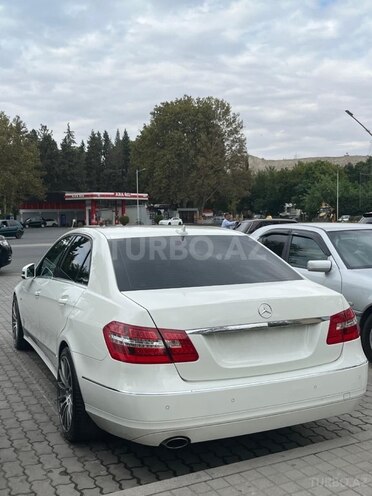 Mercedes E 200-4