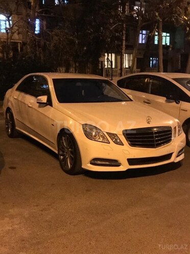 Mercedes E 200-3