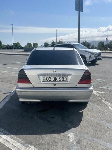 Mercedes C 240-2