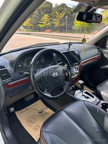 Hyundai Santa Fe-6
