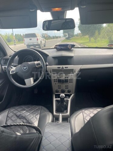 Opel Astra-16