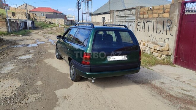 Opel Astra-2