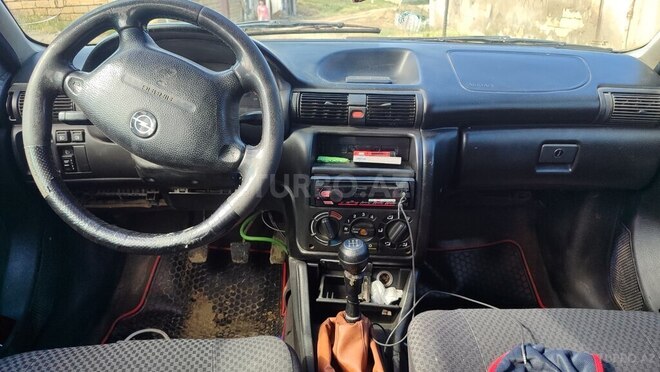Opel Astra-3