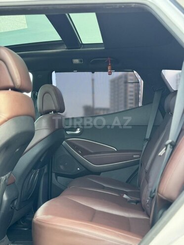 Hyundai Santa Fe-11