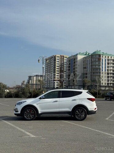 Hyundai Santa Fe-5