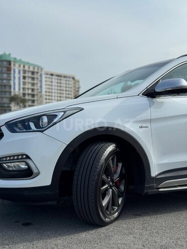 Hyundai Santa Fe-6