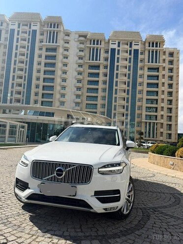 Volvo XC90-6