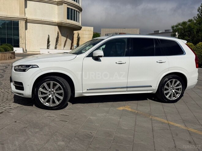 Volvo XC90-5