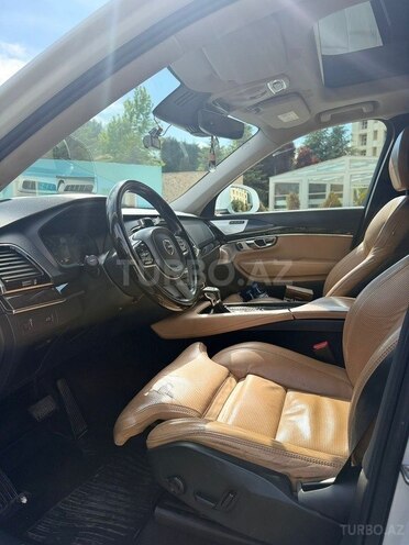 Volvo XC90-17