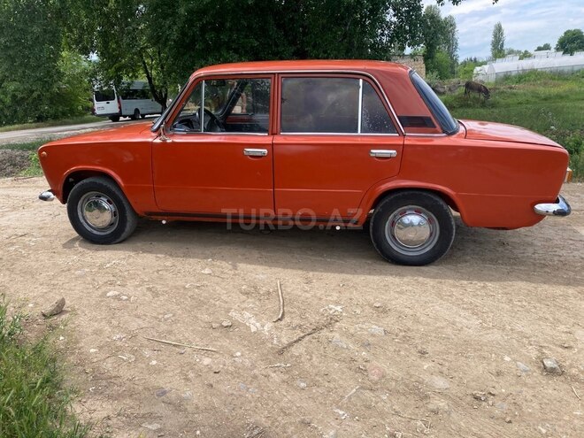 LADA (VAZ) 21011-4