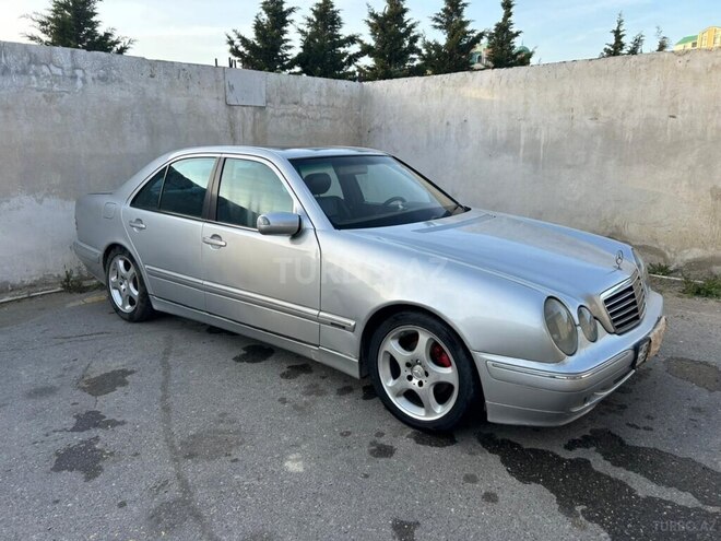 Mercedes E 200-3
