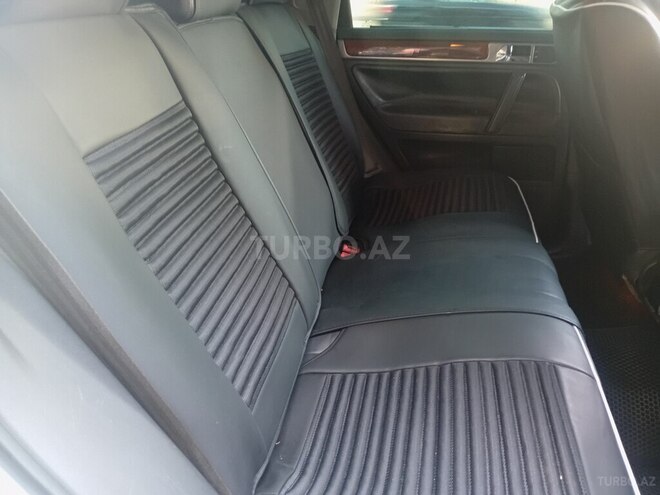 Volkswagen Touareg-8