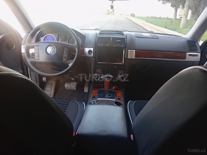 Volkswagen Touareg-11