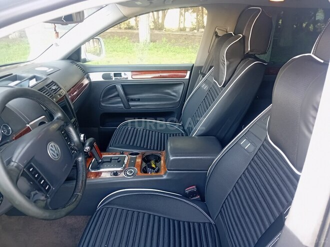 Volkswagen Touareg-13