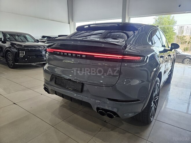 Porsche Cayenne E-hybrid Coupe-37