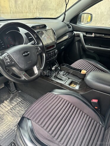 Kia Sorento-5