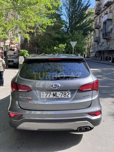 Hyundai Santa Fe-5