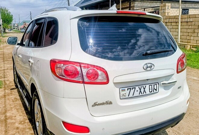Hyundai Santa Fe-3