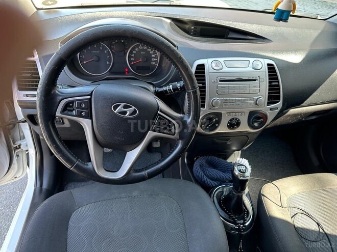 Hyundai i20-10