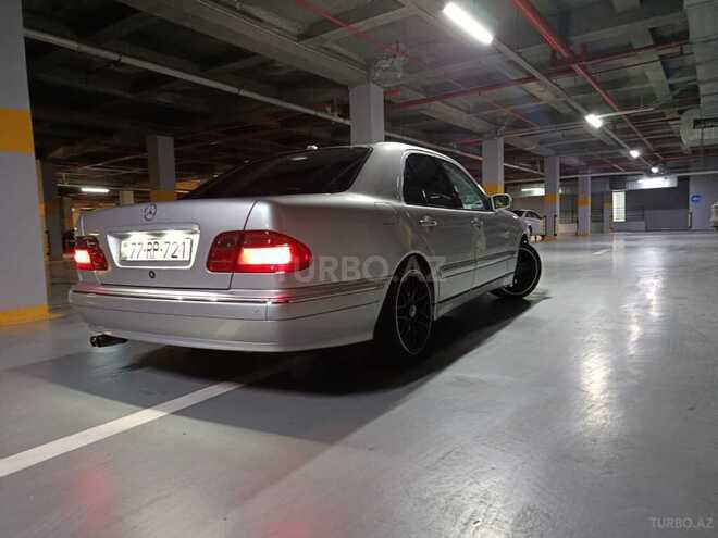 Mercedes E 280-12