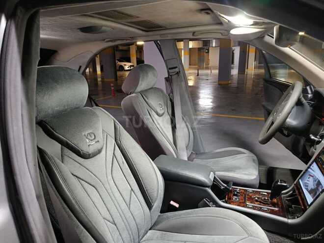 Mercedes E 280-8