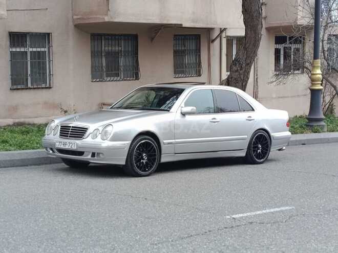 Mercedes E 280-1